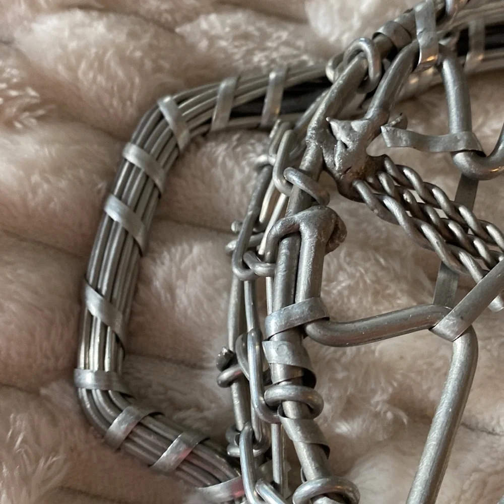 Silver Tone Woven Leaf-Shaped Basket! - Picture 5 of 5